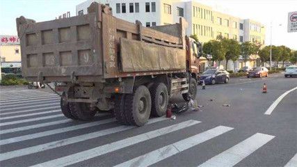 北京混凝土車限行時(shí)間是幾點(diǎn)（北京混凝土車在京五環(huán)內(nèi)限行規(guī)定）