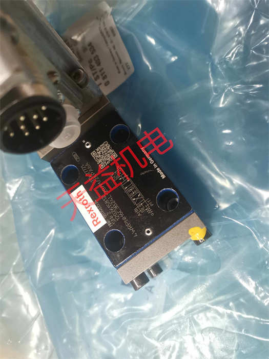 天益機電力士樂工業產品"A10VSO28DFR1 31R-VPA12N00 1" "0811403534 4WRPNH6C3B24L-20 M 24PA6A" "3842513458 1" "0510